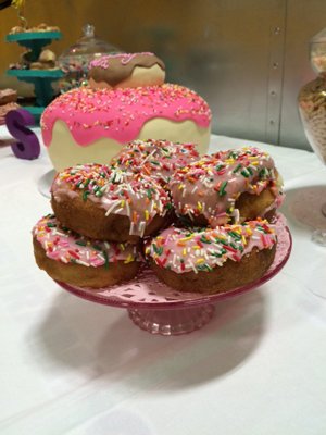 Rockin Jump Party - donuts