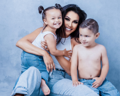 Alma Gibbons Mompreneur