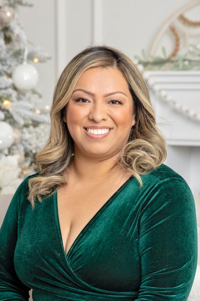 Brenda CabreraMrs. Cabreraโs Neighborhood In-Home Preschool