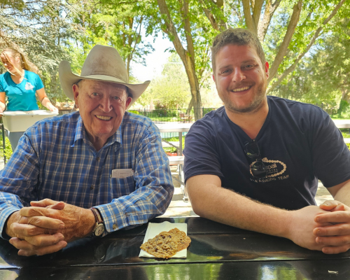 Bill Rankin and guest Shane Tierney enjoy cookies and conversation.